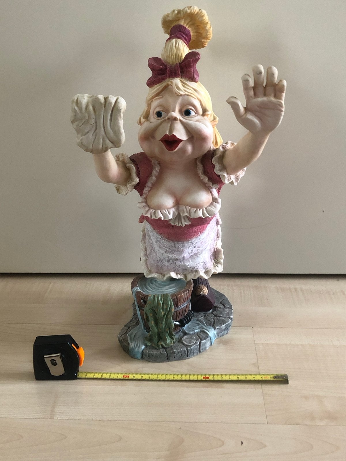 Laaf beeldje 'De Wasvrouw' - Efteling Collectie, Ophalen of Verzenden, Gebruikt, Laaf