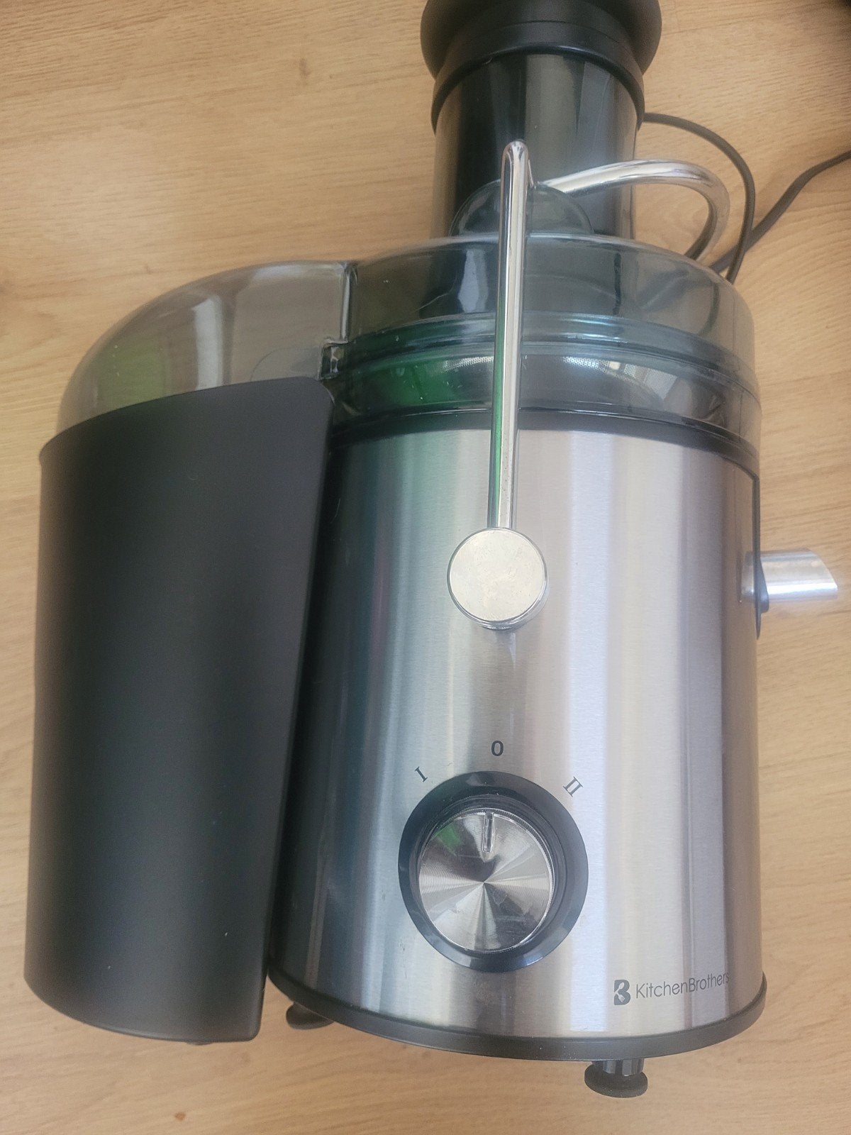 Kitchen Brothers fruit- en groentesapmaker sapcentrifuge, 1 tot 2 liter, Ophalen of Verzenden, Zo goed als nieuw, 2 snelheden