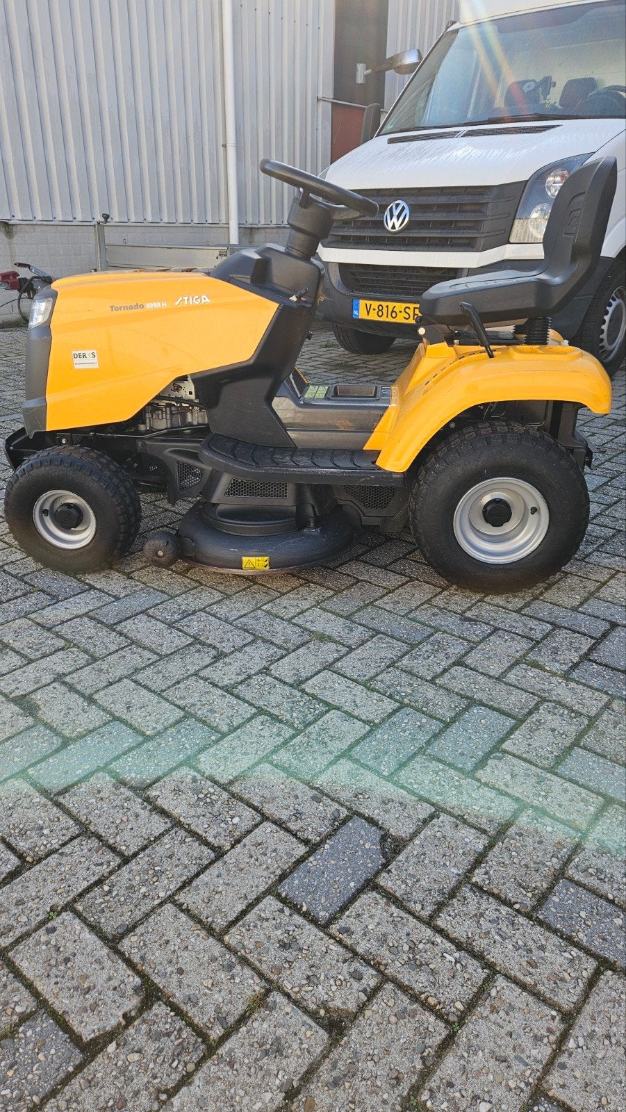 Stiga Tornado 3098 H Zitmaaier - Zo goed als nieuw, Info@stiga.com, Mulchfunctie, Ophalen of Verzenden, Zo goed als nieuw