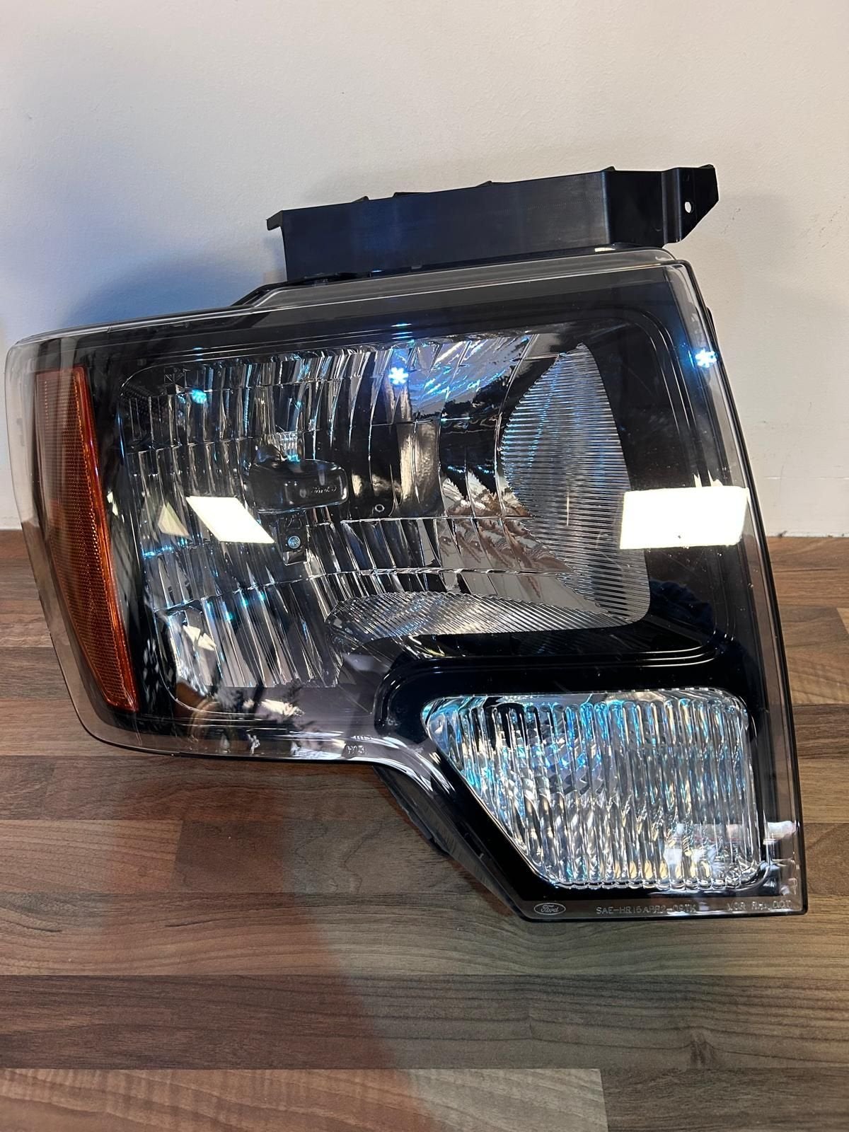 Ford F150 Raptor 2010 - 2014 koplamp RECHTS, Gebruikt, -, -, Ophalen of Verzenden