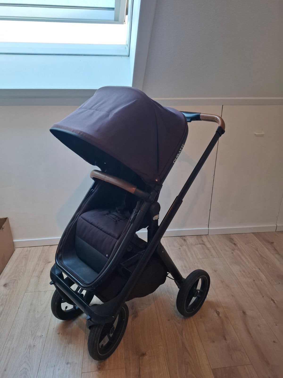 Kinderwagen Dubatti zwart, Gebruikt, Verstelbare duwstang, Ophalen, Kinderwagen