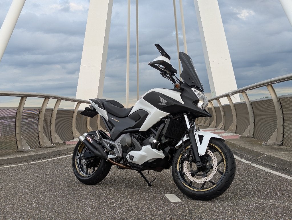 Honda nc750x DCT in nieuwstaat, benzine zuinig, pearl wit, Motoren, Motoren | Honda, 750 cc, 2 cilinders, Occasion, Motorrijbewijs A