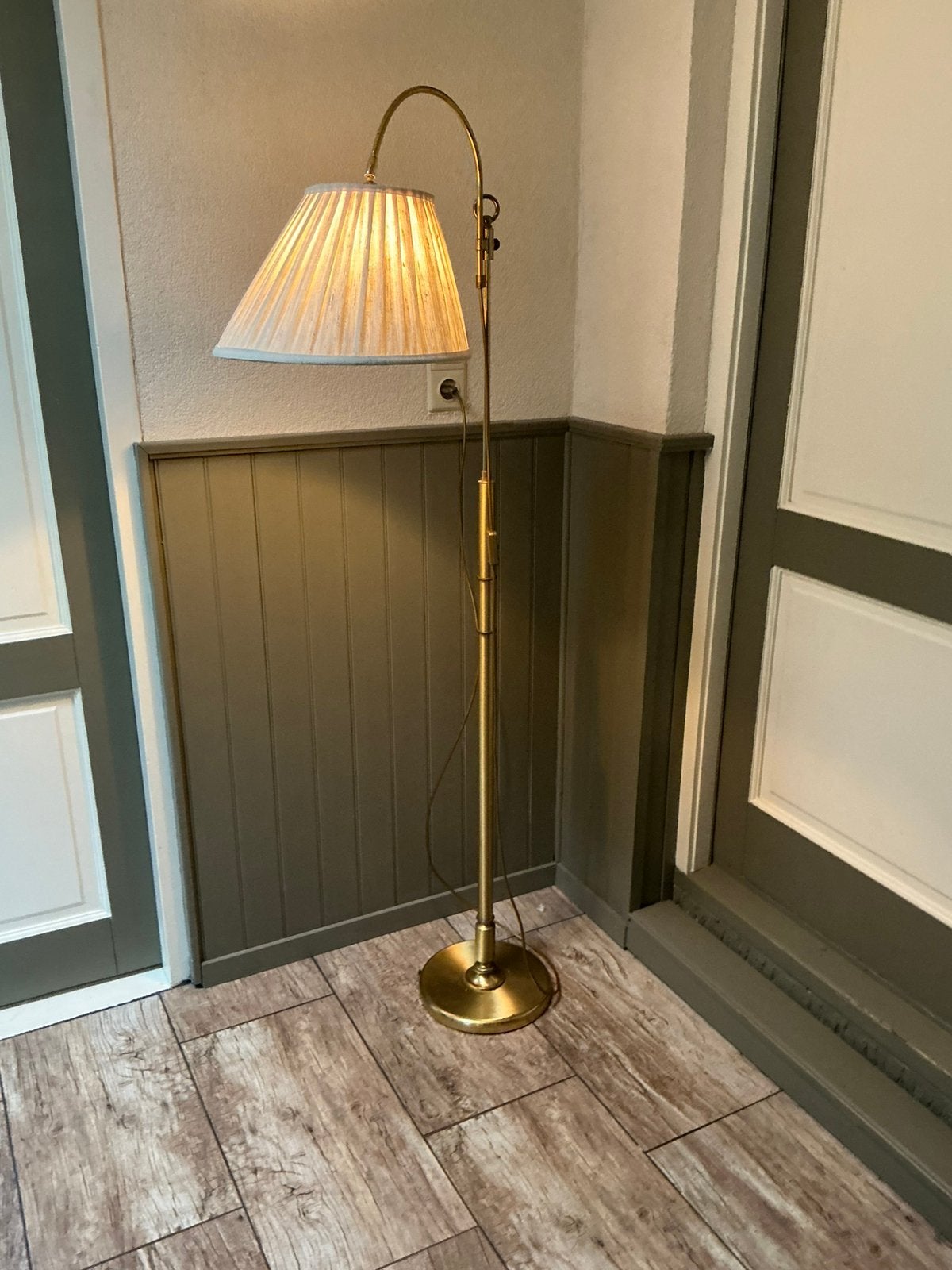 Intage leeslamp ,vloerlamp  ,messing, Ophalen, Zo goed als nieuw, Minder dan 100 cm