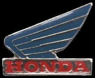 Honda wing blauw-rood, Verzamelen, Speldjes, Pins en Buttons, Verzenden, Nieuw, Transport, Speldje of Pin