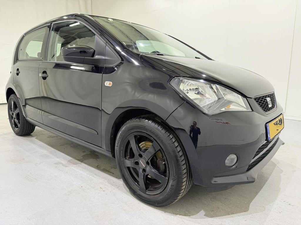 SEAT Mii 1.0 i-Tech Navi/Airco (bj 2015), Auto diversen, Schadeauto's, Seat, Handgeschakeld, Benzine, Overige carrosserieën, Zwart