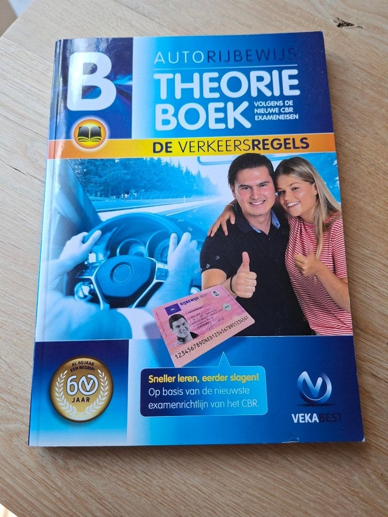 Auto theorieboek, Ophalen of Verzenden, Alpha, Zo goed als nieuw, Niet van toepassing