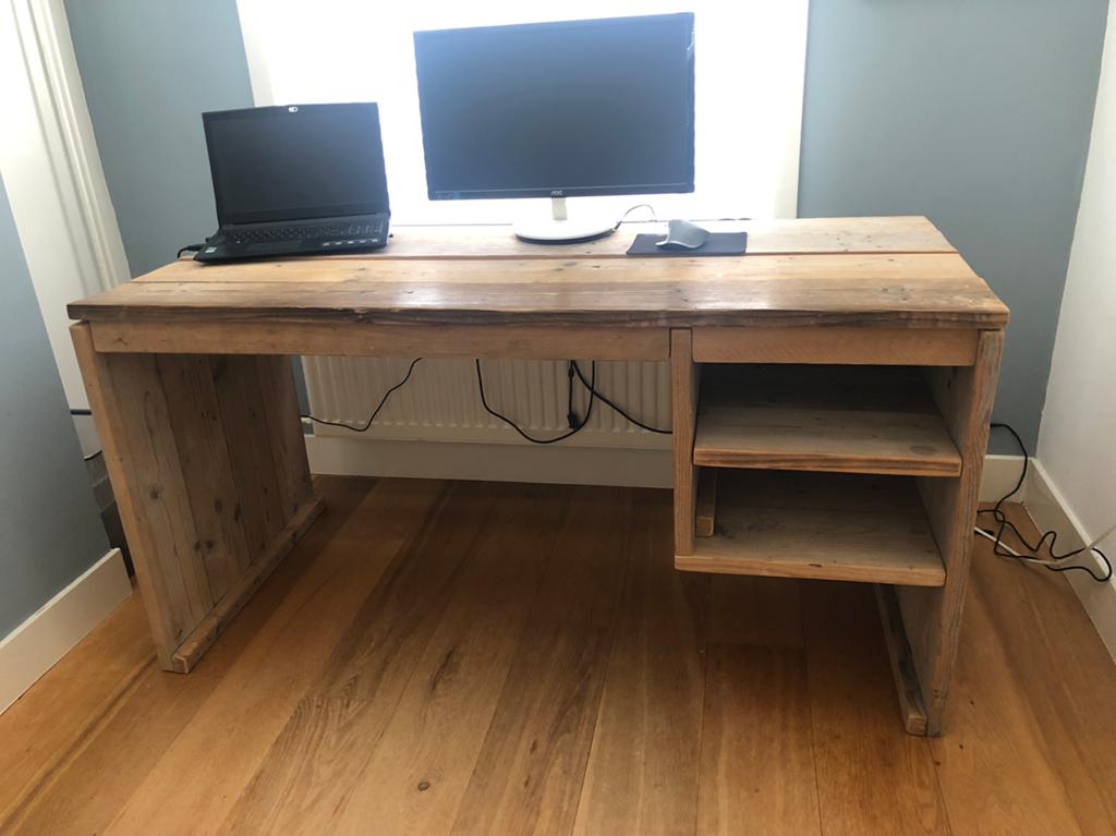 Steigerhouten bureau van Jorg - 150x69x76 cm, Huis en Inrichting, Bureaus, Ophalen, Overige typen, Gebruikt, Hout