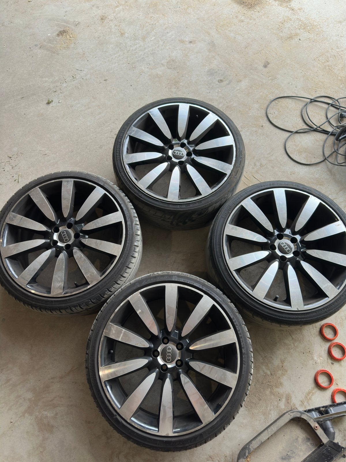 Vw audi 19” licht metalen velgen met 2 goeie banden, Auto-onderdelen, Banden en Velgen, Ophalen