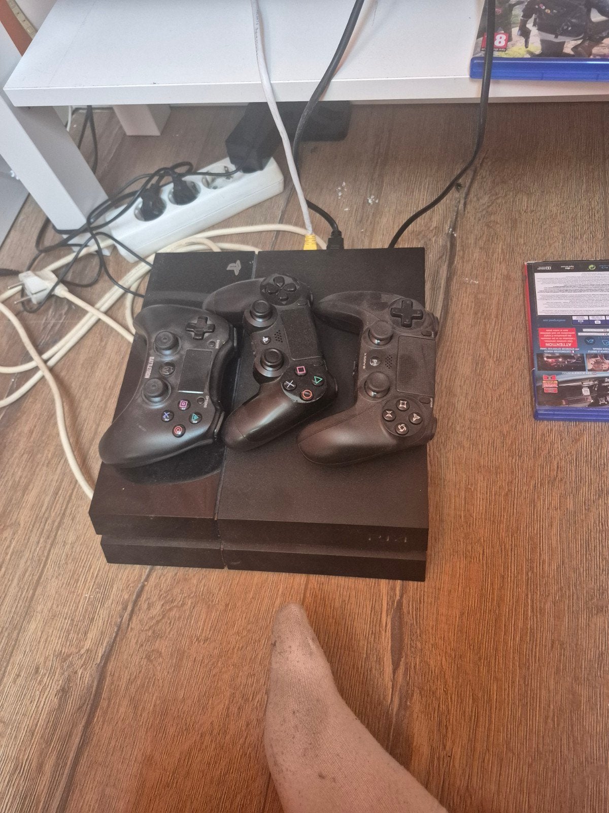 PlayStation 4 met 3 controllers (zonder hdmi spellen), Spelcomputers en Games, Spelcomputers | Sony PlayStation 4, Ophalen, 500 GB