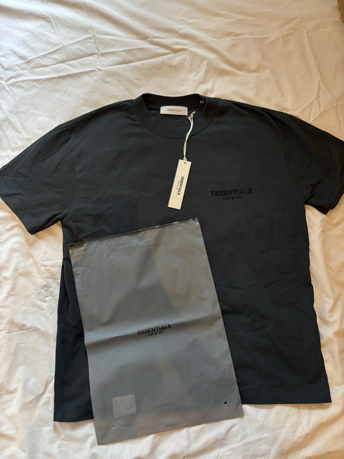 Essentials Fear of God T-shirt - Nieuw en ongedragen, Ophalen of Verzenden, Nieuw, Maat 48/50 (M), Groen