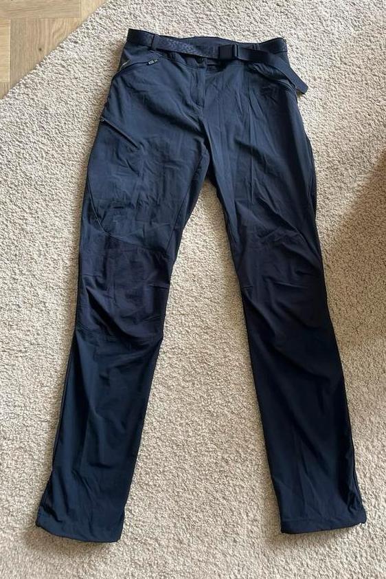 Donkerblauwe slimfit wandelbroek - Maat S, Ophalen of Verzenden, Zo goed als nieuw, Blauw, W32 (confectie 46) of kleiner