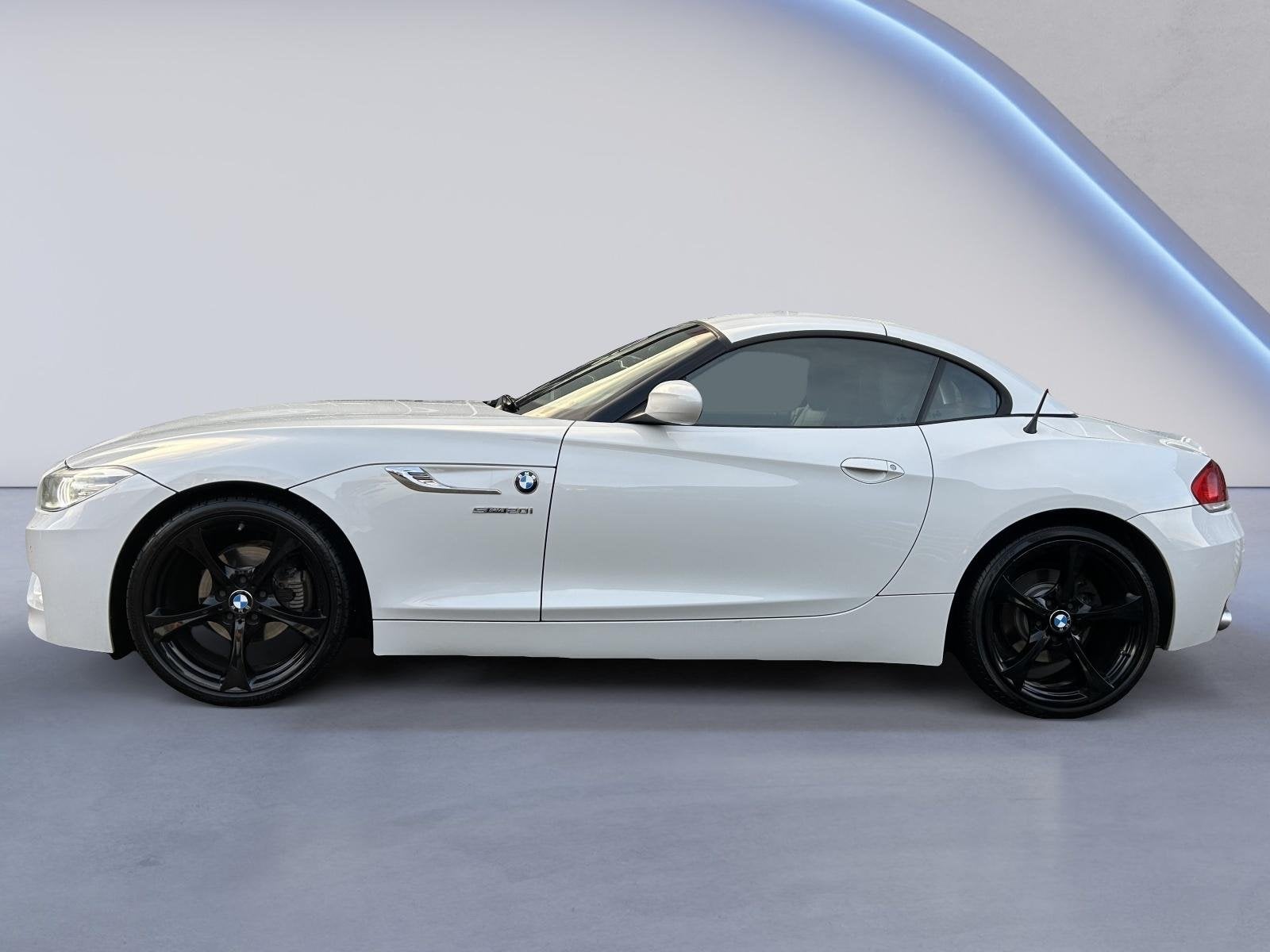 BMW Z4 Roadster sDrive20i High Executive M Sport/Apple & And, Auto's, Gebruikt, 4 cilinders, Cabriolet, Wit