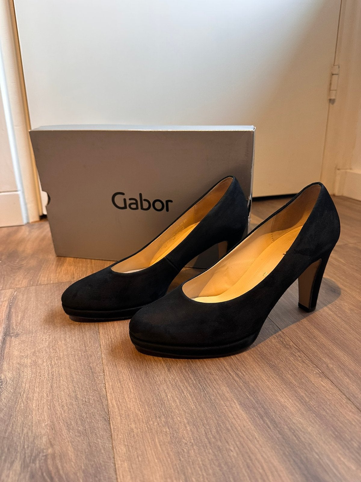 Gabor suède pumps – maat 38,5 (5.5), Schoenen met lage hakken, Zwart, Ophalen of Verzenden, Zo goed als nieuw