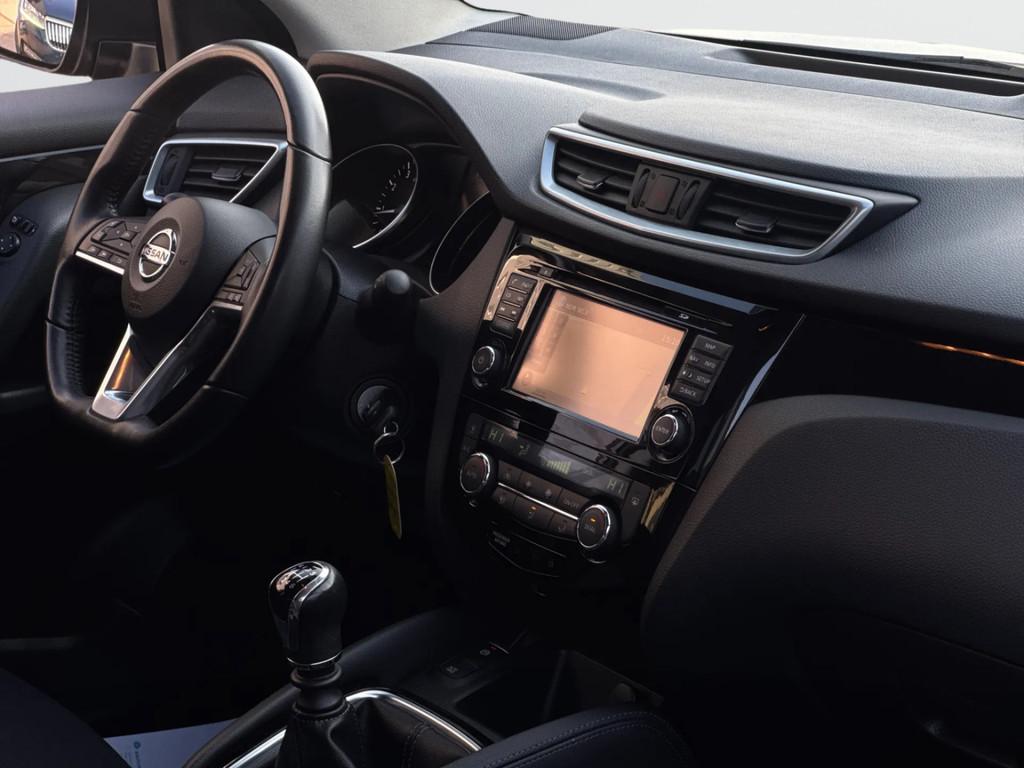 Nissan QASHQAI 1.2 Acenta Achteruitrijcamera (bj 2017), Voorwielaandrijving, Gebruikt, 4 cilinders, Bruin
