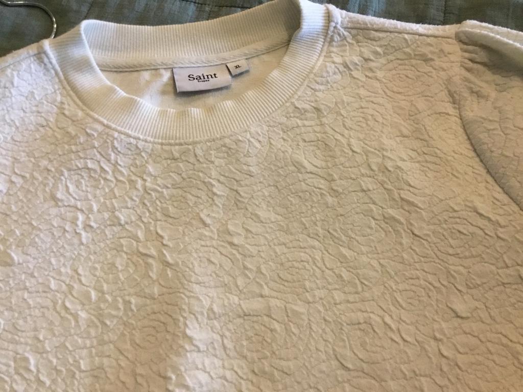 SAINT TROPEZ licht beige pofmouw truitje  xl is 42, Kleding | Dames, Truien en Vesten, Ophalen of Verzenden, Zo goed als nieuw