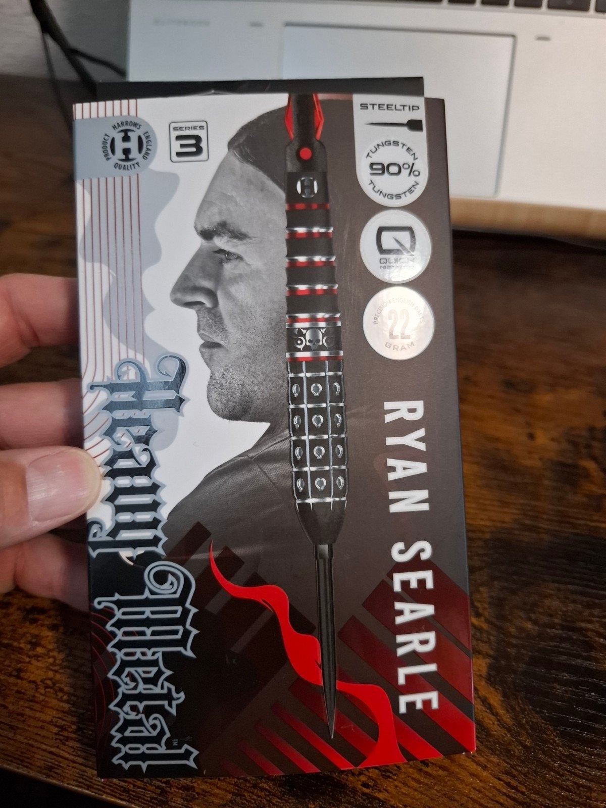 Rayn Searle Heavy Metal Series 3 dartpijlen 22gr plus extras, Ophalen of Verzenden, Zo goed als nieuw, Pijlen
