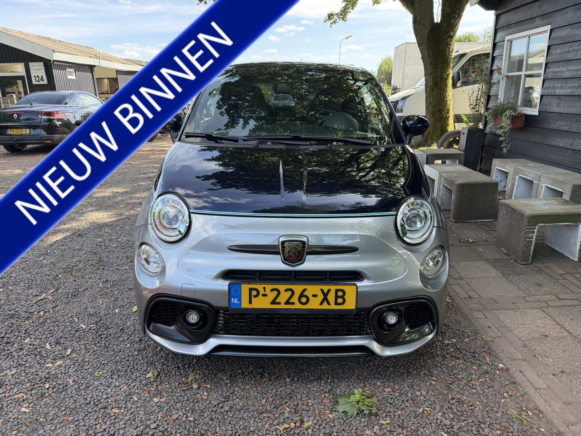 Fiat 500 1.4 T-Jet Abarth Competizione 695 RIVALE|AKRAPOVIC, Auto's, Gebruikt, Euro 6, 4 cilinders, Leder