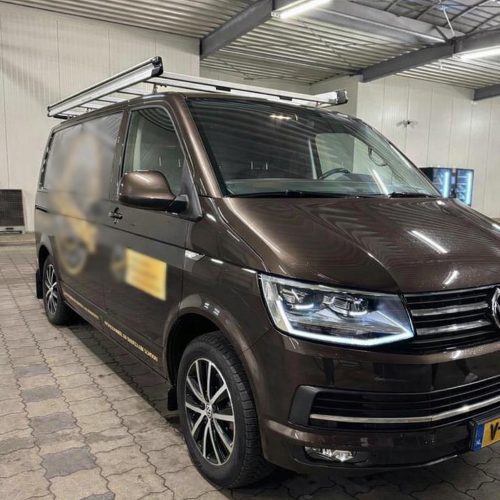 Volkswagen Transporter 2.0D 110KW 2017, Auto's, Bestelauto's, Voorwielaandrijving, Zwart, 4 cilinders, Bruin