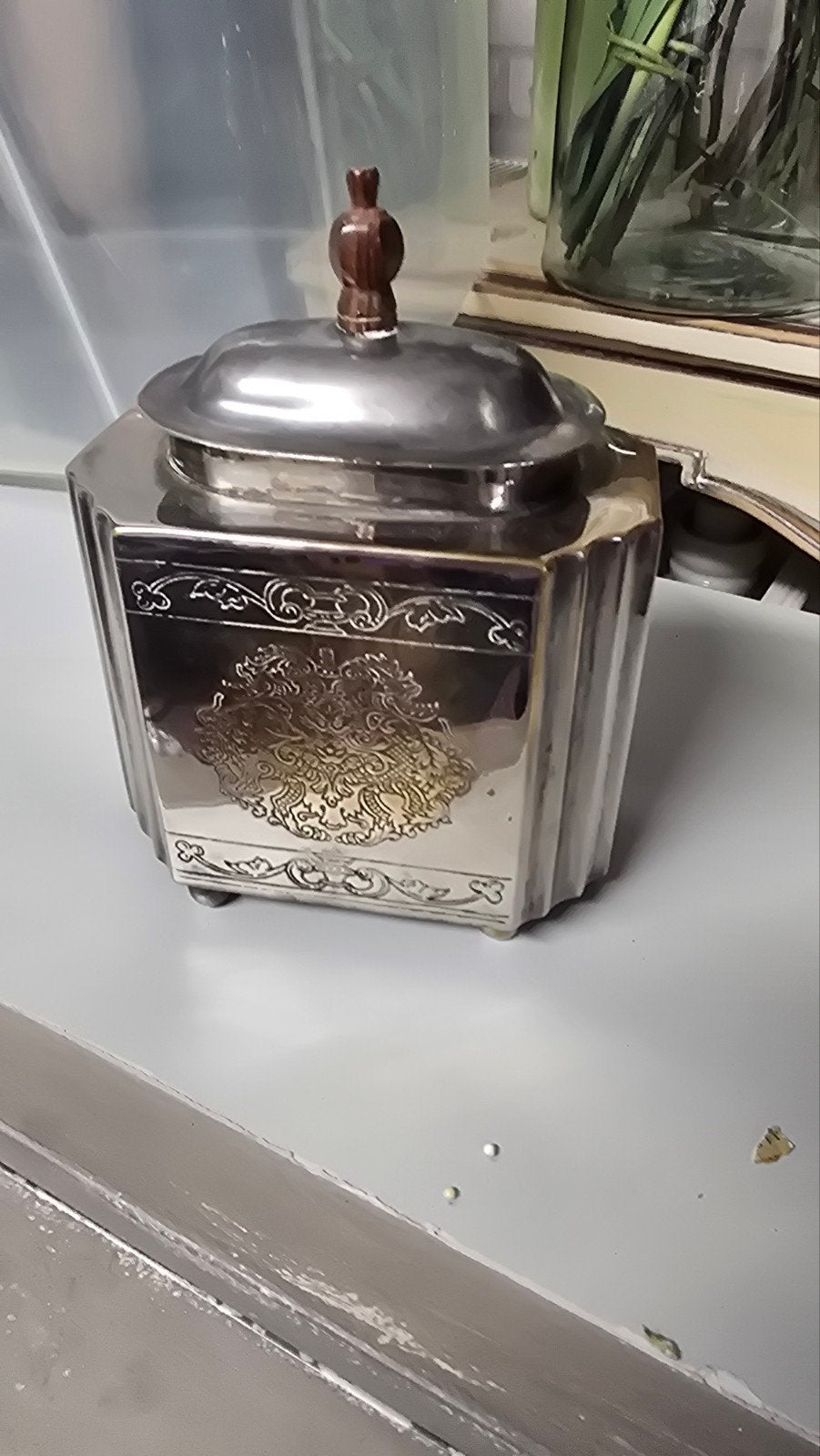 antieke of vintage metalen theebus ( tea caddy), Ophalen of Verzenden