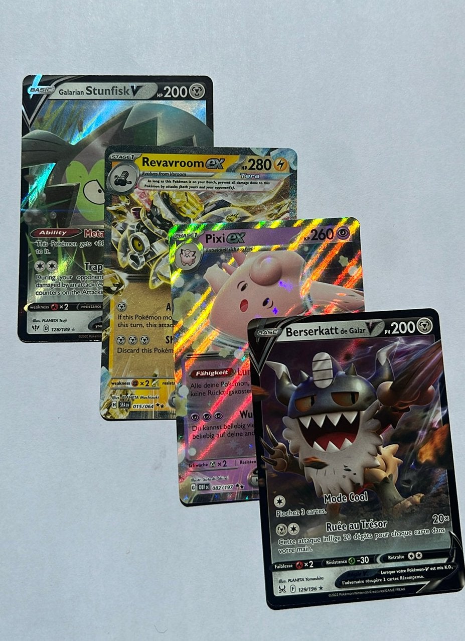 1 pokemon TIN + 4 EXen + pikachu fan card + 15 holo’s, Ophalen, Zo goed als nieuw