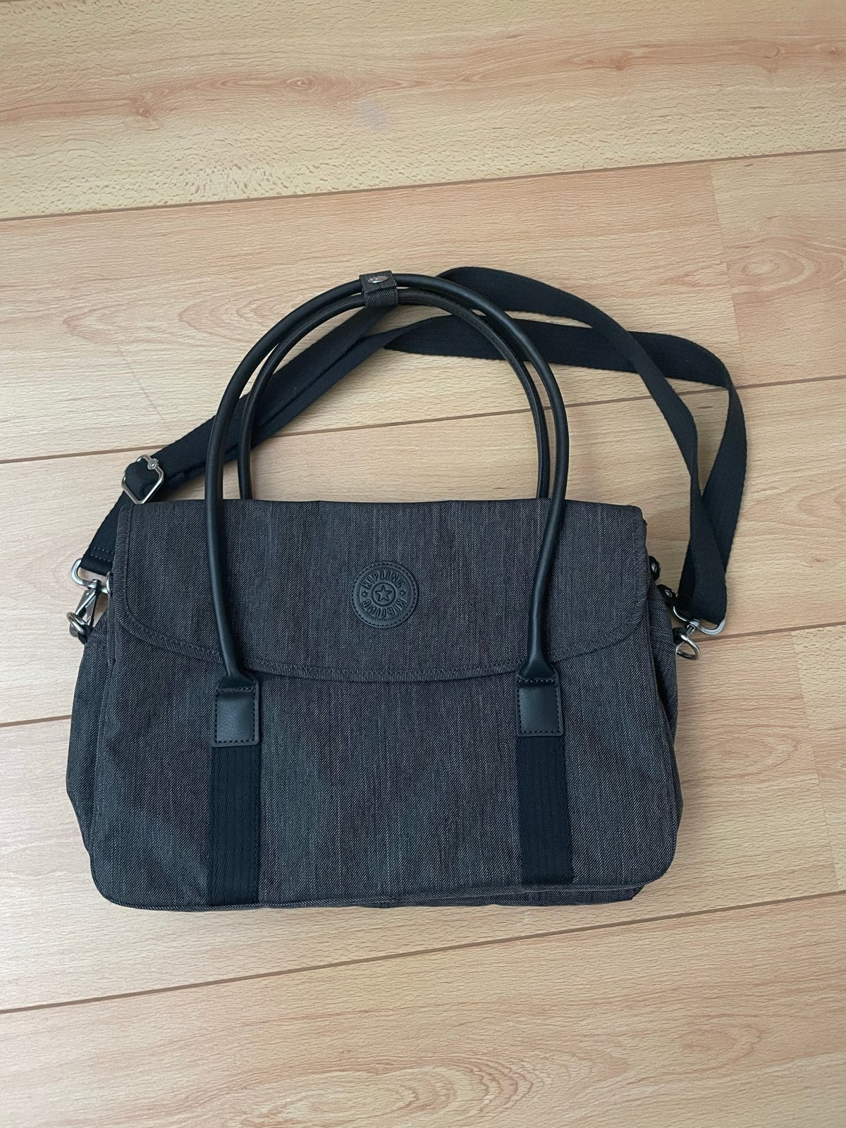 Kipling Schoudertas/Handtas - Grijs, Ophalen of Verzenden, Zo goed als nieuw, Grijs, Handtas