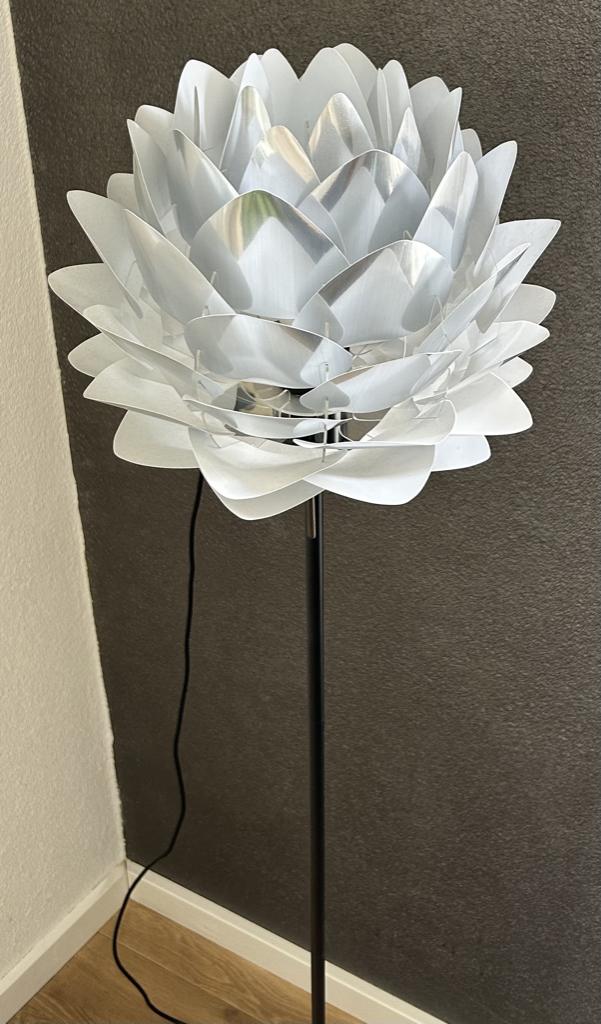 2 Umage vloerlampen type Silvia Mini, Ophalen, Zo goed als nieuw, Kunststof, 150 tot 200 cm