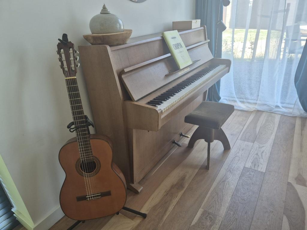 August Förster Akademik piano te koop, Ophalen, Gebruikt, Bruin, Piano