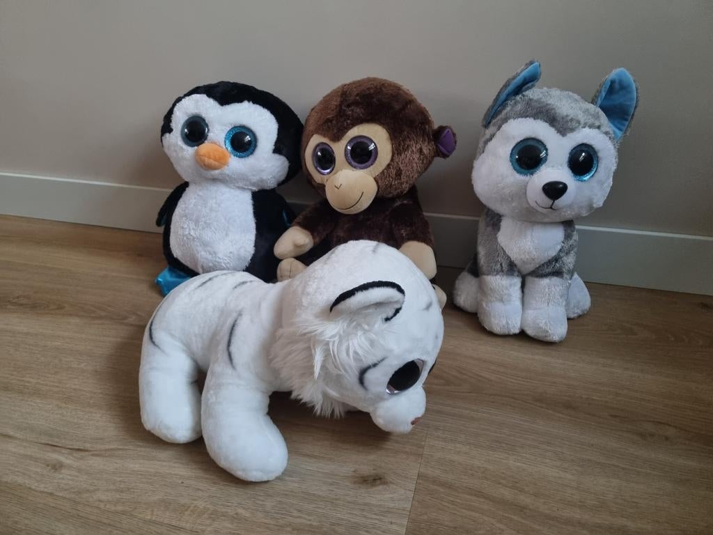 Grote TY knuffels: aap, pinguïn, witte tijger, husky, Ophalen of Verzenden, Zo goed als nieuw, Middelgroot (20 tot 80 cm), Aap