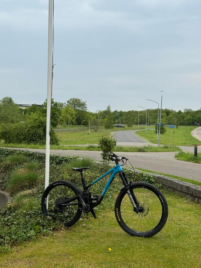 Forbidden Dreadnought GX LTD TEAM, Fietsen en Brommers, 49 tot 53 cm, Zo goed als nieuw, Schijfrem, Ophalen