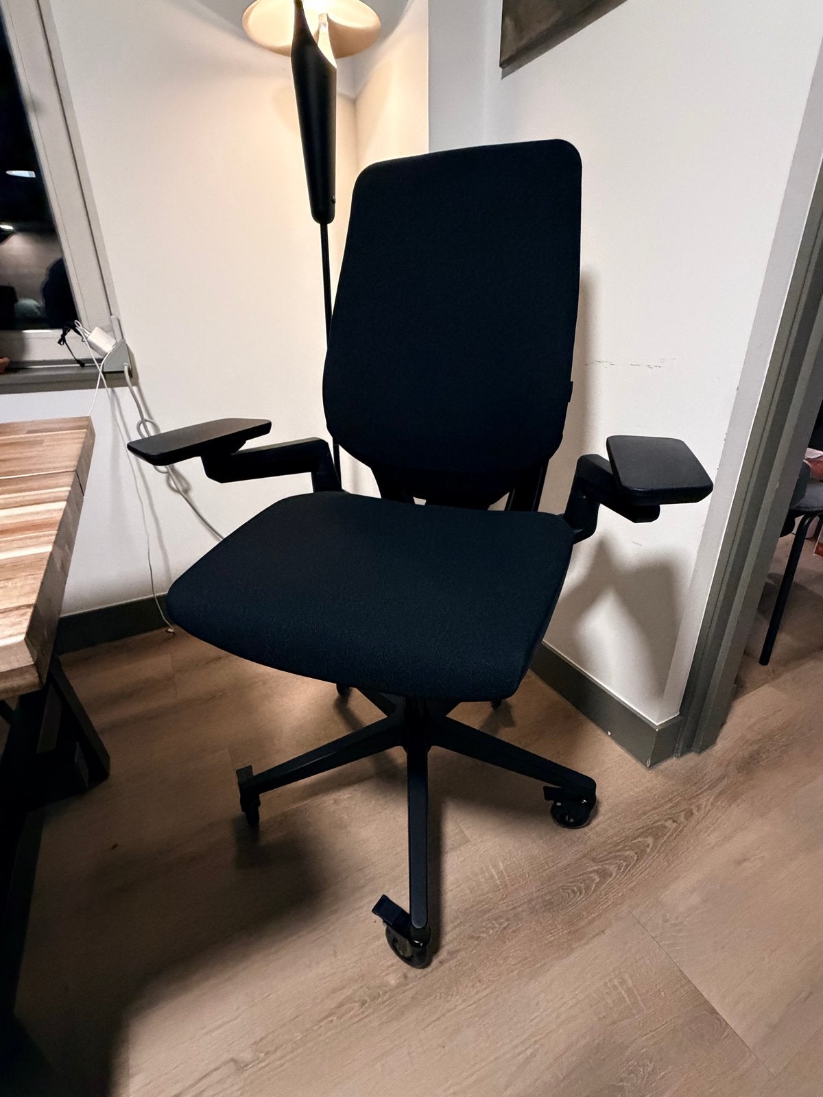 Steelcase Gesture Bureaustoel - Zo goed als nieuw, Zwart, Ophalen of Verzenden, Zo goed als nieuw, Bureaustoel