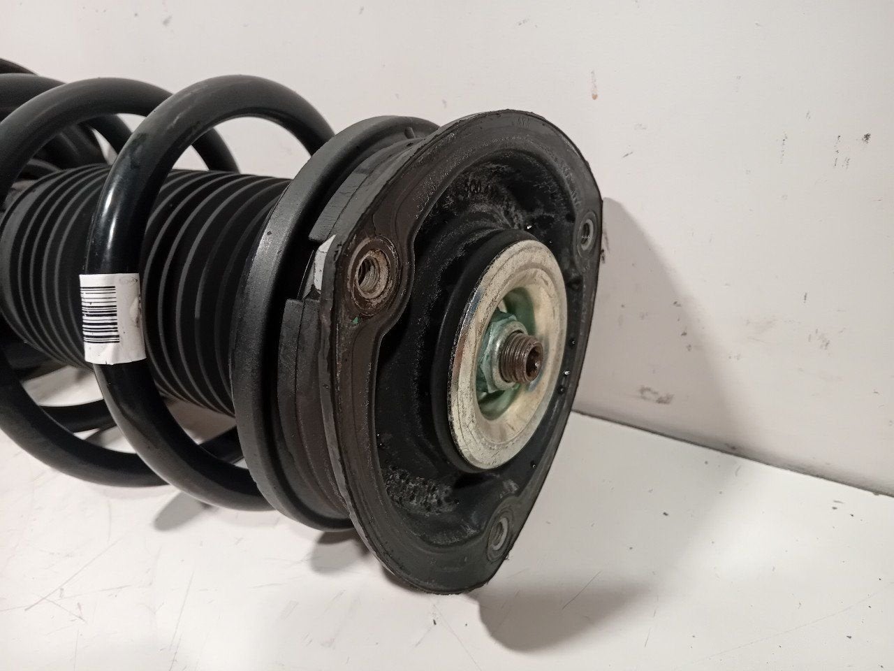 Veerpoot rechts voor Volkswagen Passat, Auto-onderdelen, Onderdelen@venauto.nl, Van der Ven Autorecycling B.V., Gebruikt, Ettenseweg 76, 4706 PB Roosendaal, The Netherlands