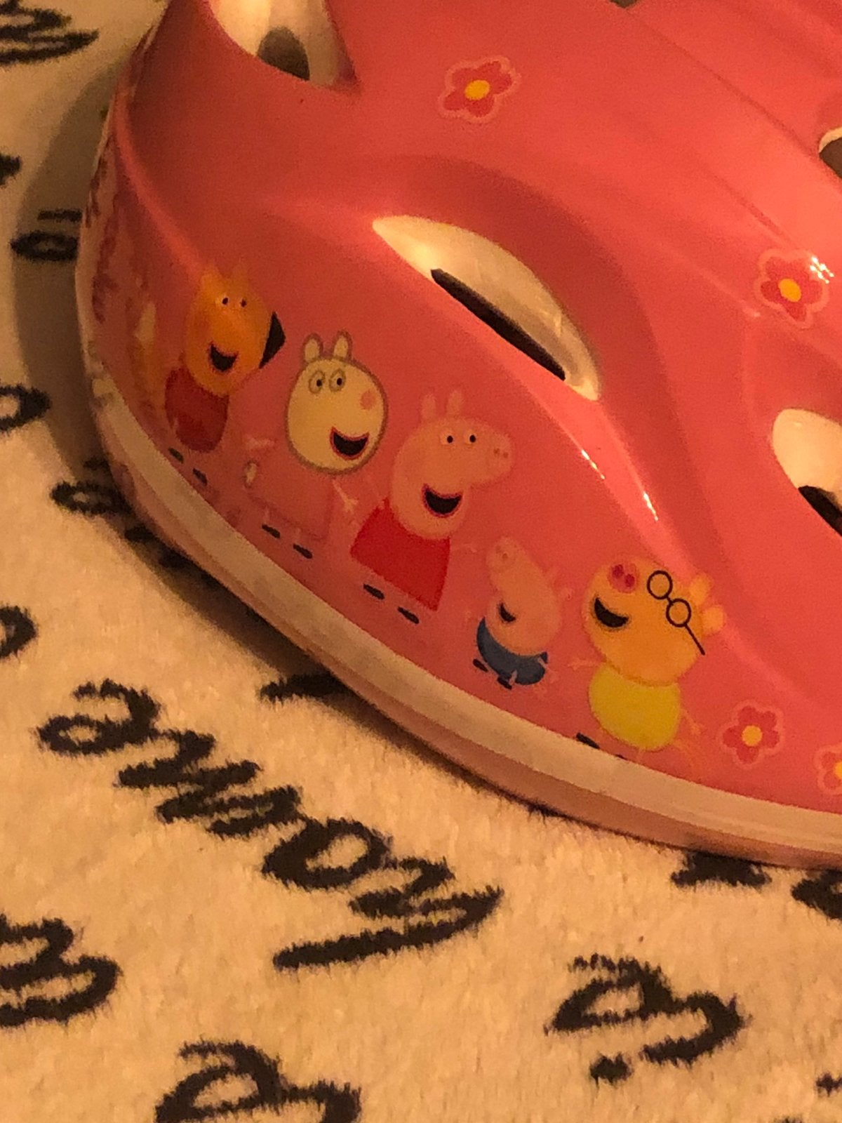 Twee Roze fietshelmen voor kinderen + beschermers, Ophalen, Zo goed als nieuw, S, Meisje