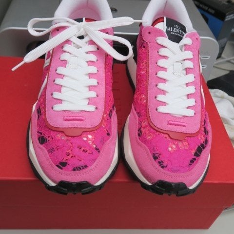 Sneakers nieuw roze kant Valentino Garavani mt 40,5, Nieuw, Ophalen of Verzenden, Sneakers of Gympen, Valentino Garavani