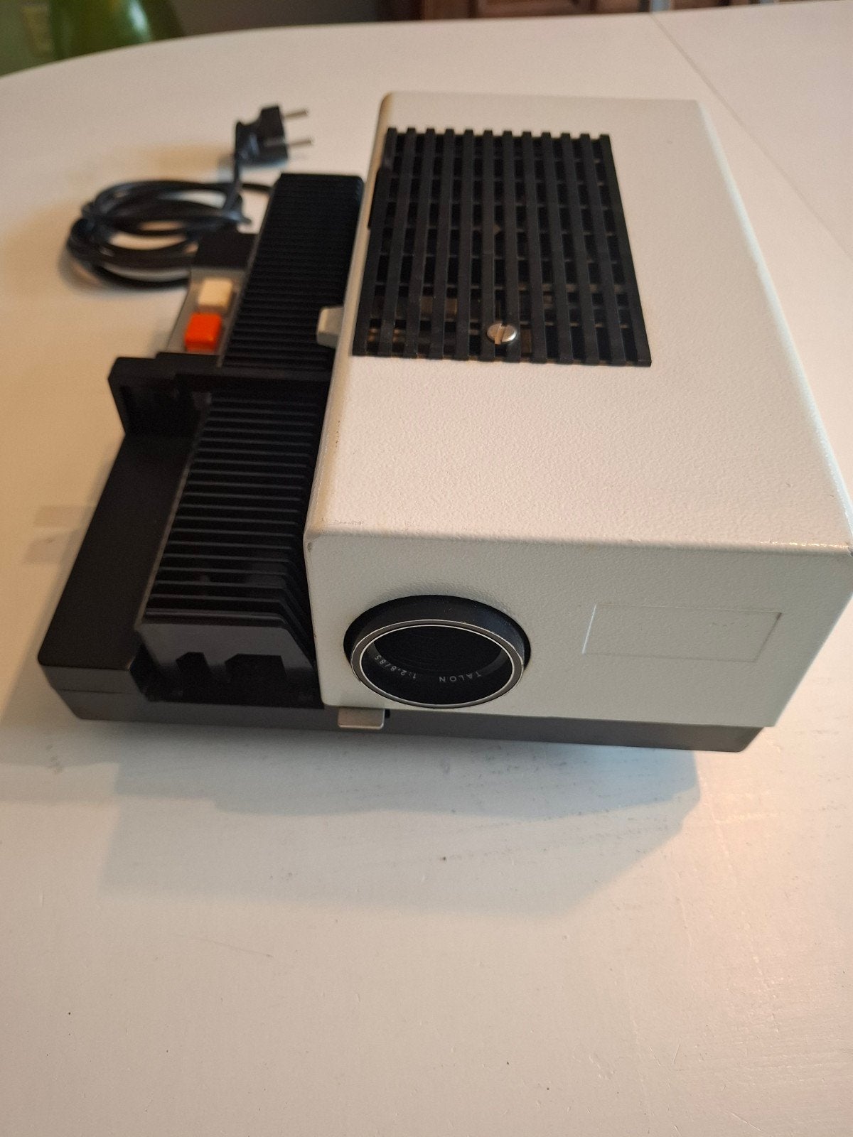 Vintage retro Zeiss Ikon Perkeo 512 diaprojector (35 mm), Audio, Tv en Foto, Ophalen