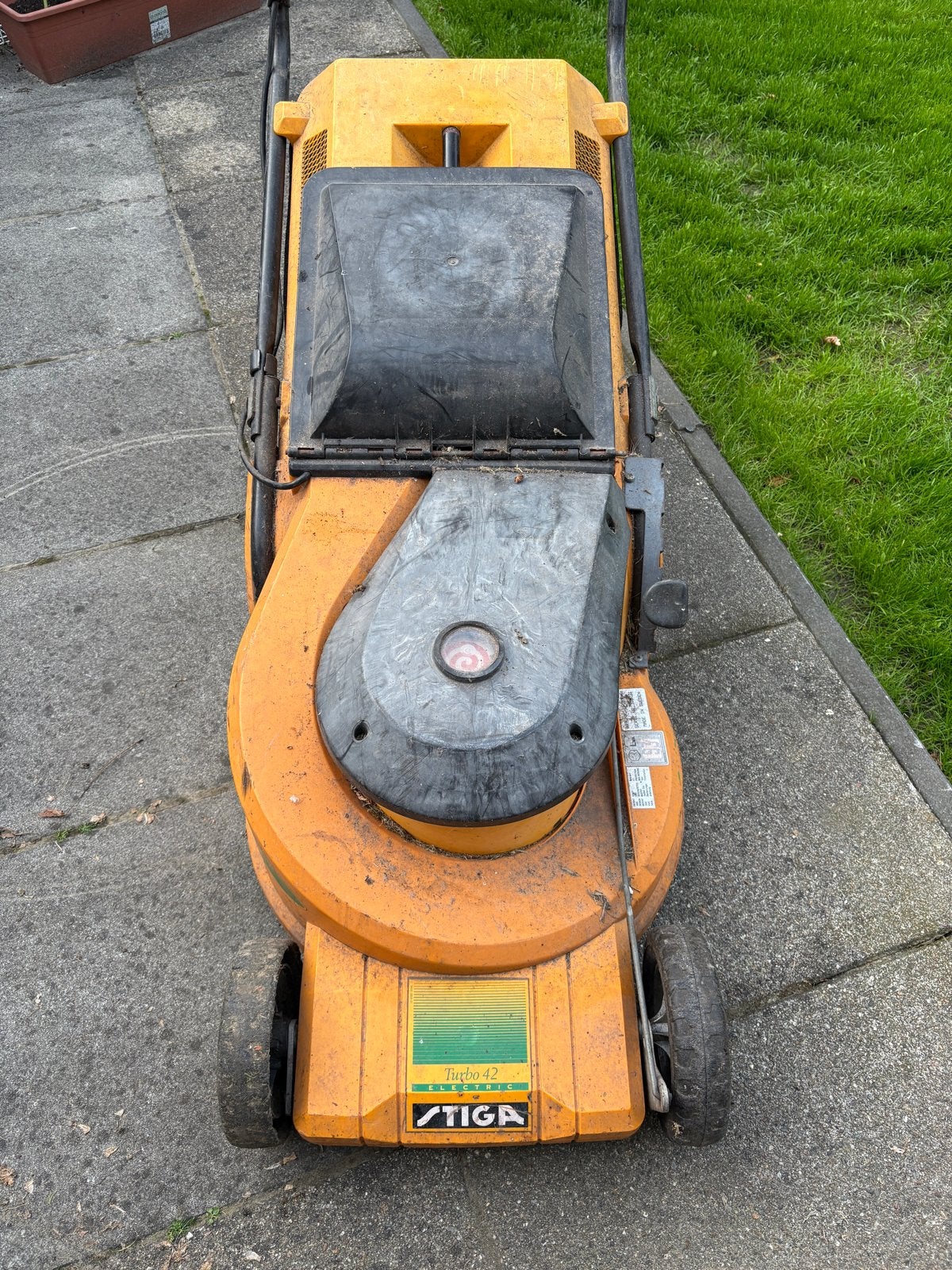 Stiga Turbo 42 elektrische grasmaaier, Ophalen, Cirkelmaaier, Gebruikt, Elektrische grasmaaier