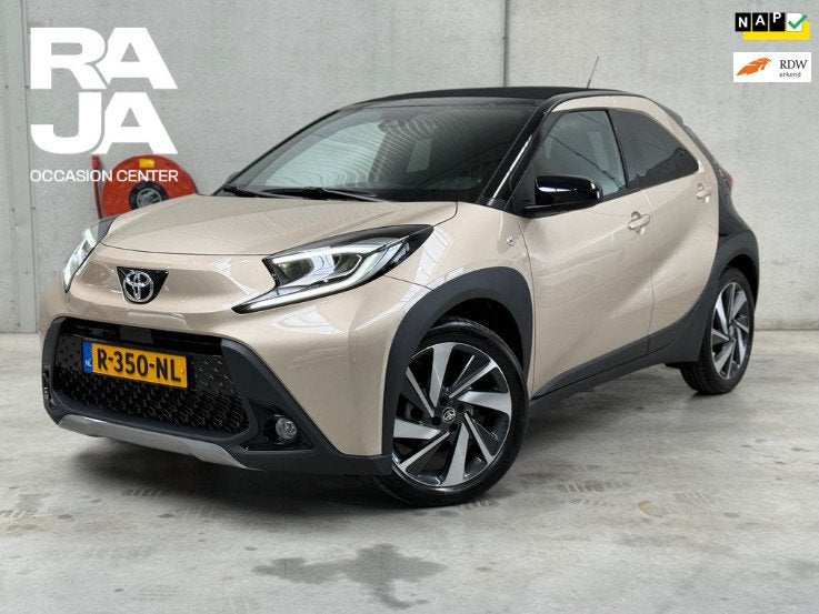 Toyota Aygo X 1.0 VVT-i MT 1e eig JBL Navi Camera Nieuwstaat, Auto's, Toyota, Stof, Gebruikt, Overige kleuren, 4 stoelen