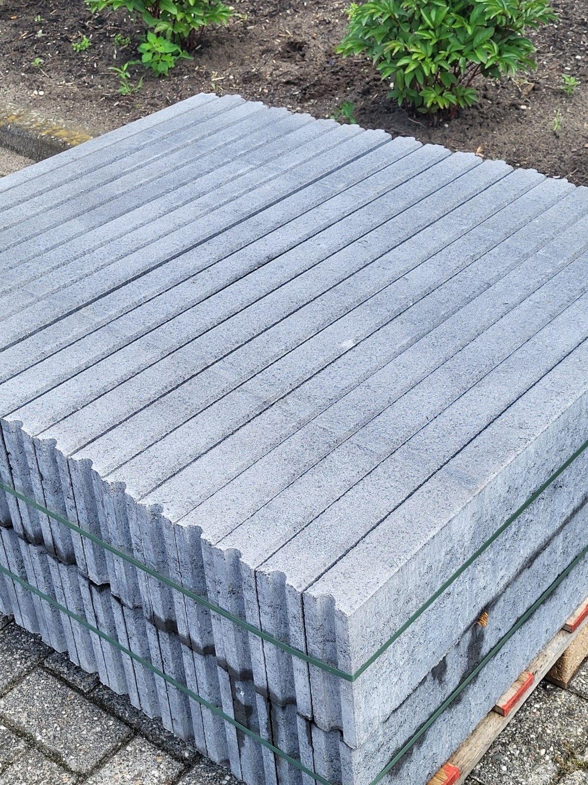 Opsluitbanden nieuw 6x20x100 Antraciet/Grijs € 3.25, = P.st., Ophalen, Nieuw, Overige materialen