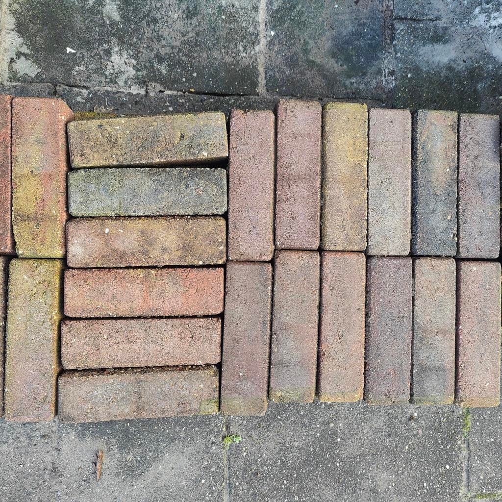 Gratis af te halen: waalsteentjes en wit zand, Tuin en Terras, Grind, Keien en Split, Ophalen