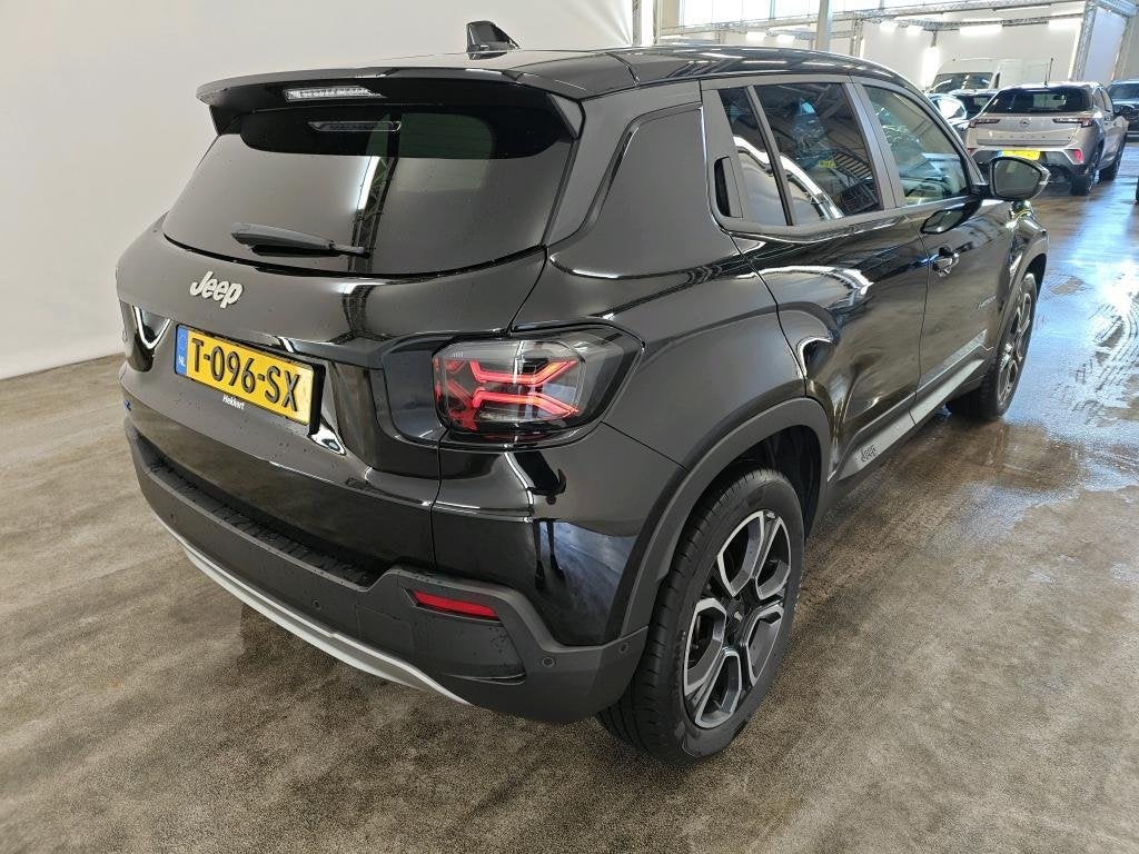 JEEP AVENGER BLACK EDITION 54 kWh (97% SOH) I 3-FASE LADEN I, Auto's, Gebruikt, Met garantie (alle), Leder en Stof, Zwart