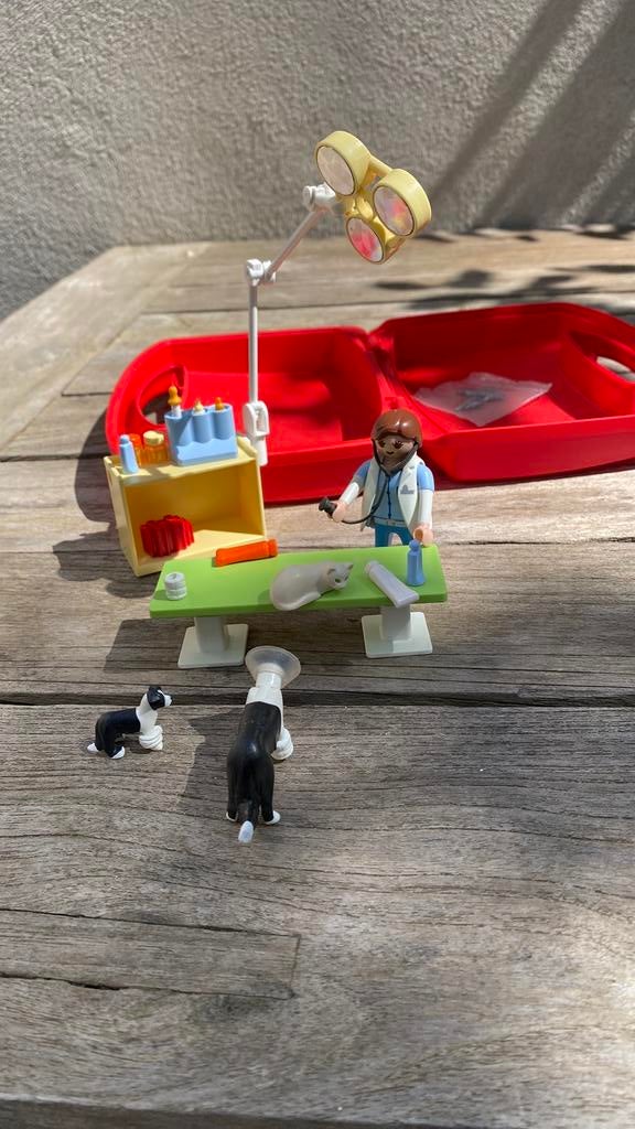 Playmobil 5653 dierenartspraktijk in koffer, Ophalen of Verzenden, Zo goed als nieuw