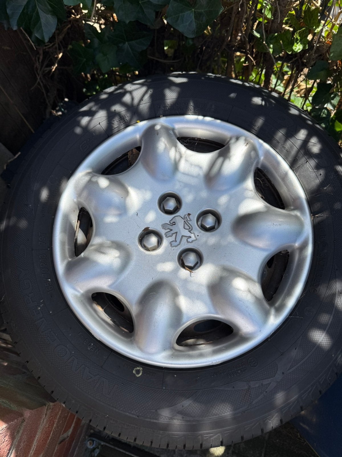 Wieldop en 13 inch reservewiel Peugeot 106 205 toyo, Ophalen, Nieuw