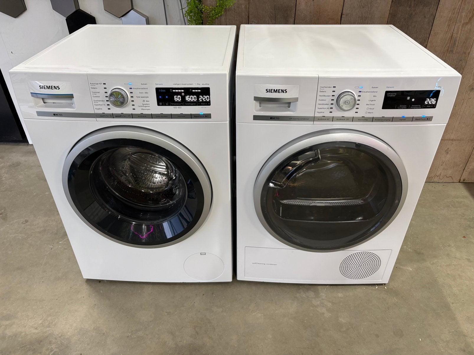 Siemens iQ700 Wasmachine + Droger Set, Witgoed en Apparatuur, Wasmachines, Ophalen, 8 tot 10 kg, Refurbished, 1600 toeren of meer