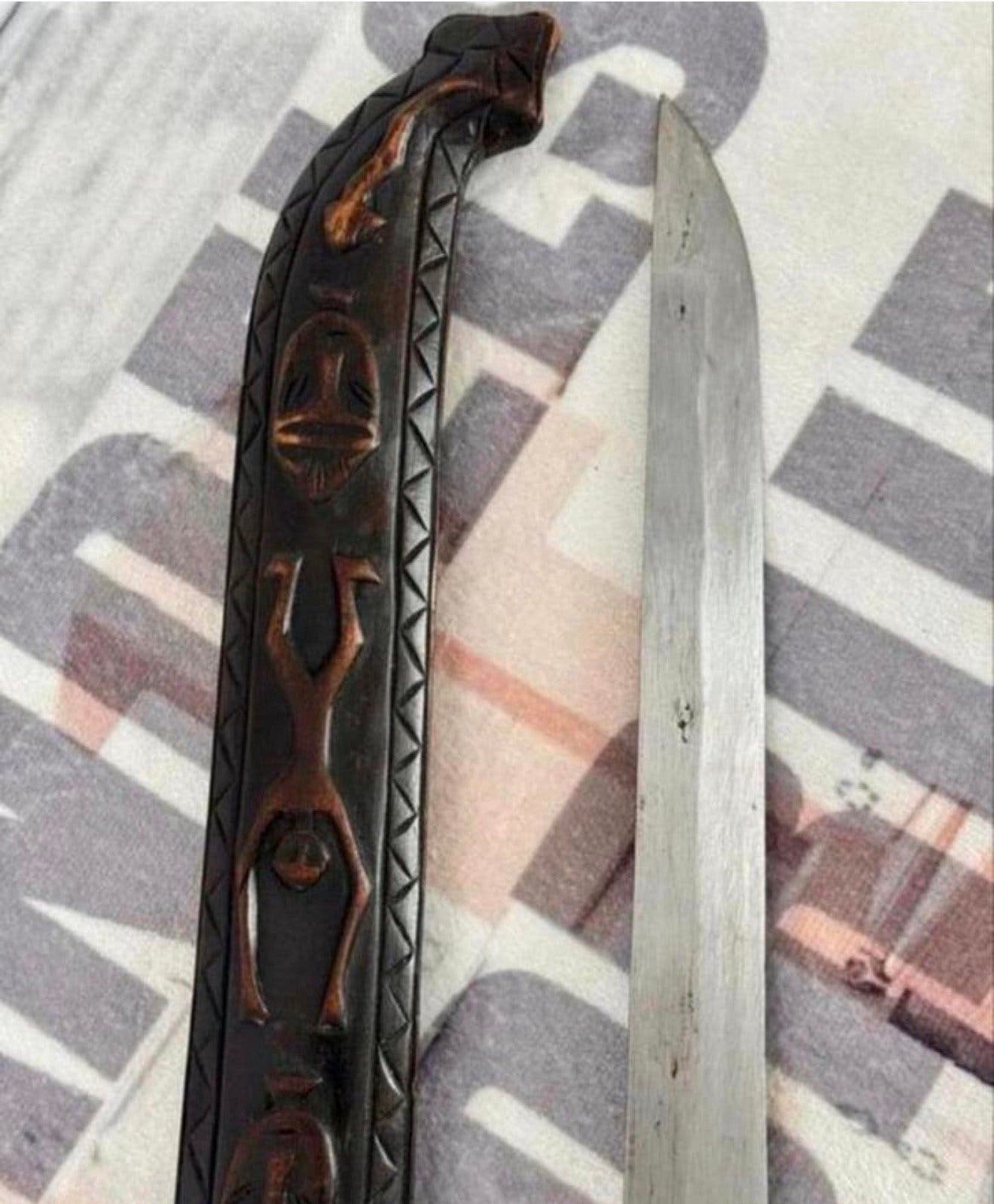 Antiek Paiwan zwaard dagger sabel - Taiwan tribal 60cm lang, Verzamelen, P, P, Ophalen of Verzenden, Zwaard of Sabel