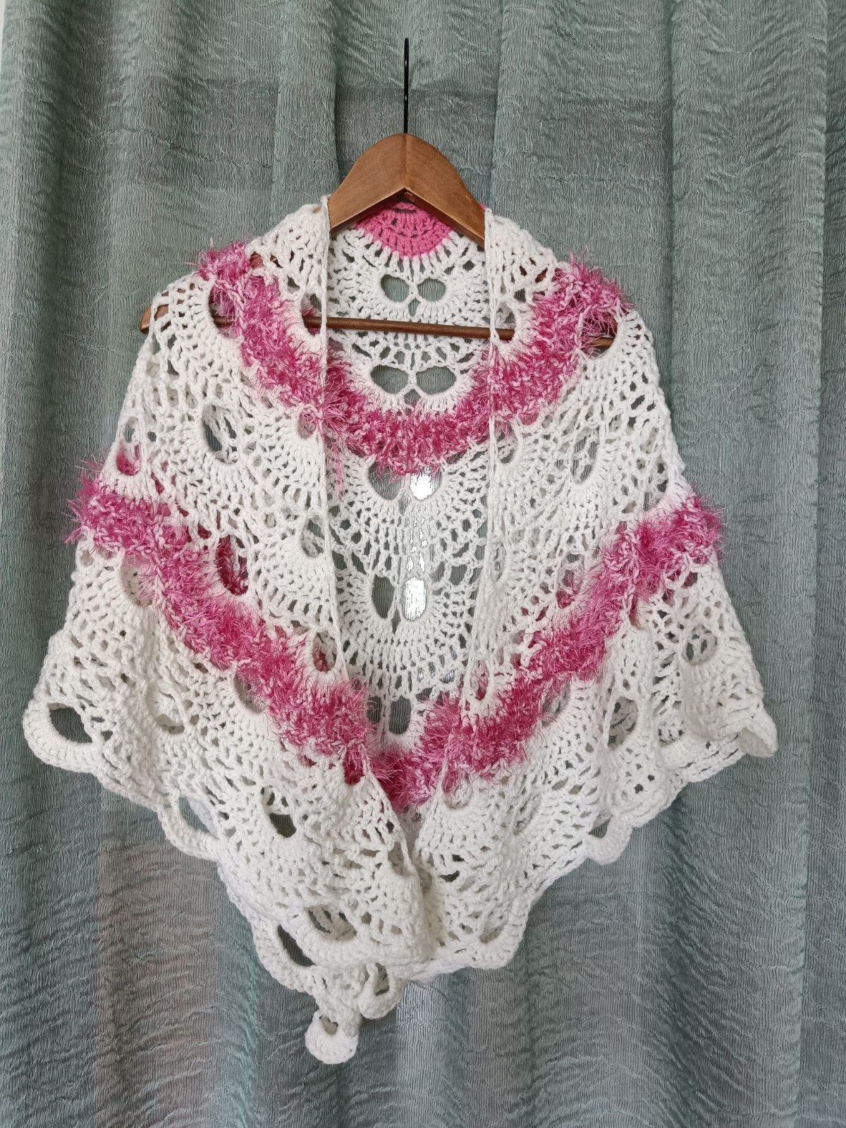 Omslagdoek medium in roze&wit, Handgemaakt, Verzenden, Zo goed als nieuw