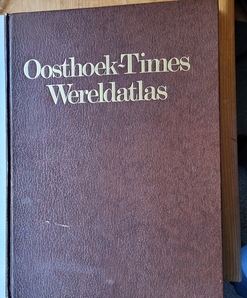 Wereldatlas jaren 70 Boeken Atlassen Oosthoek-Times, Gelezen, Ophalen of Verzenden, Landkaart, 1800 tot 2000