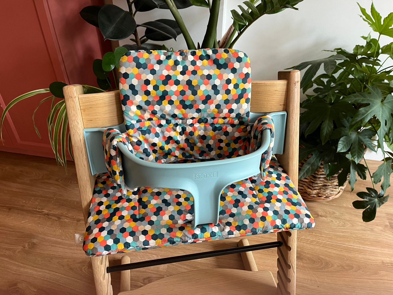Stokke TrippTrapp Babyset2 incl kussens, tafelblad, gordels, Ophalen, Zo goed als nieuw, Meegroeistoel, Aanschuifbaar