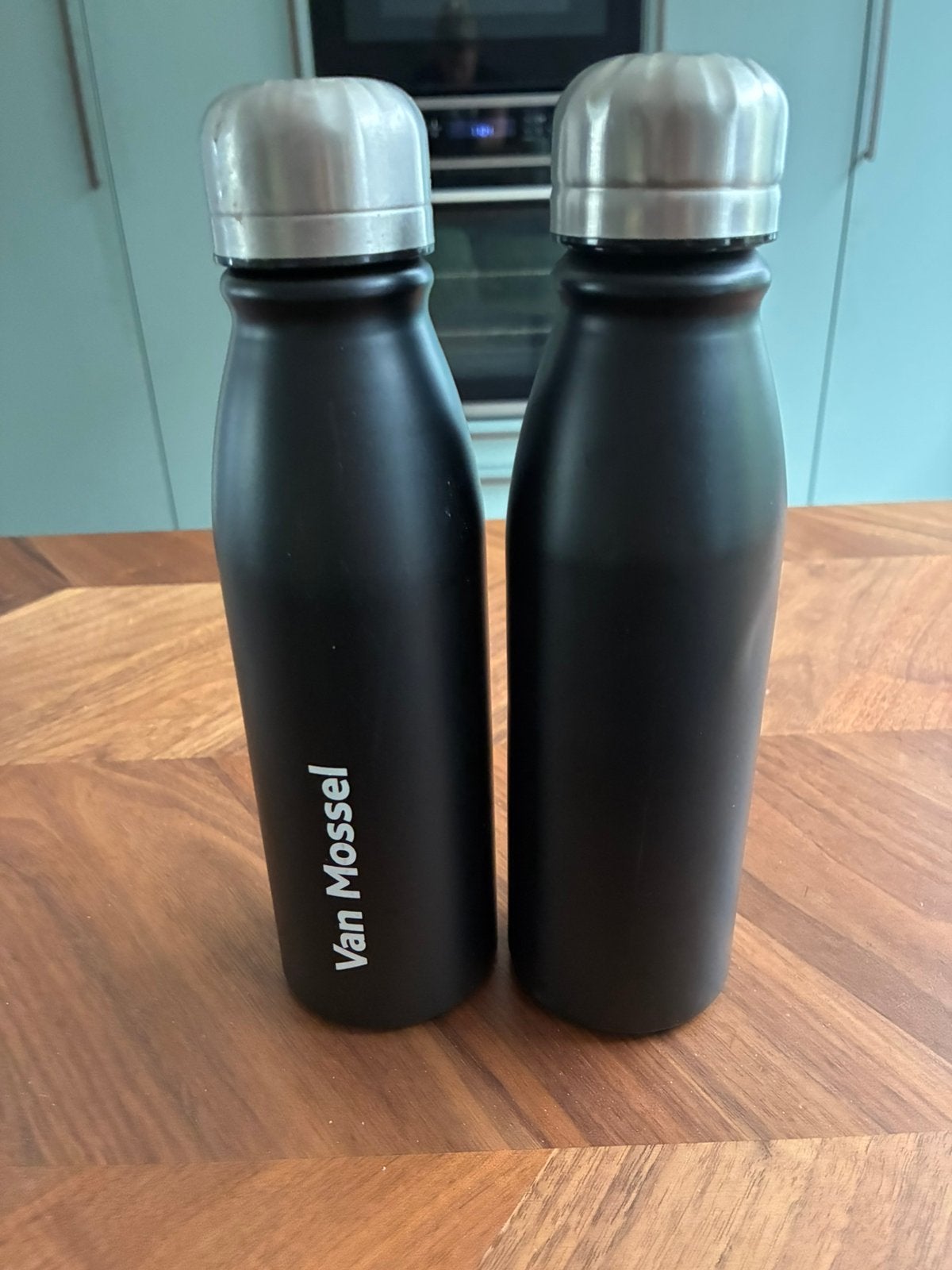 2x drinkfles stainless steel, Ophalen of Verzenden, Gebruikt