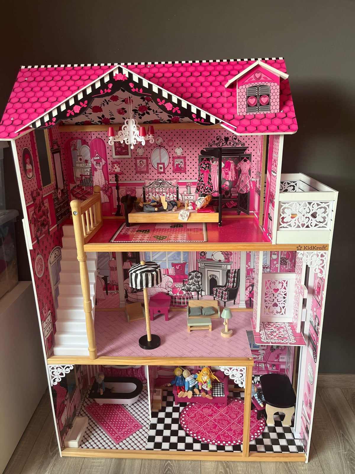 Kidkraft Poppenhuis met bewegende lift en meubels + poppetje, Ophalen, Gebruikt, Poppenhuis