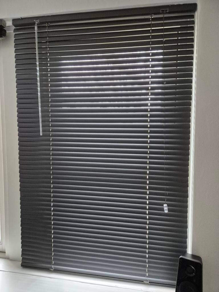 2x antraciete luxaflex 80x130 cm, Ophalen, 50 tot 100 cm