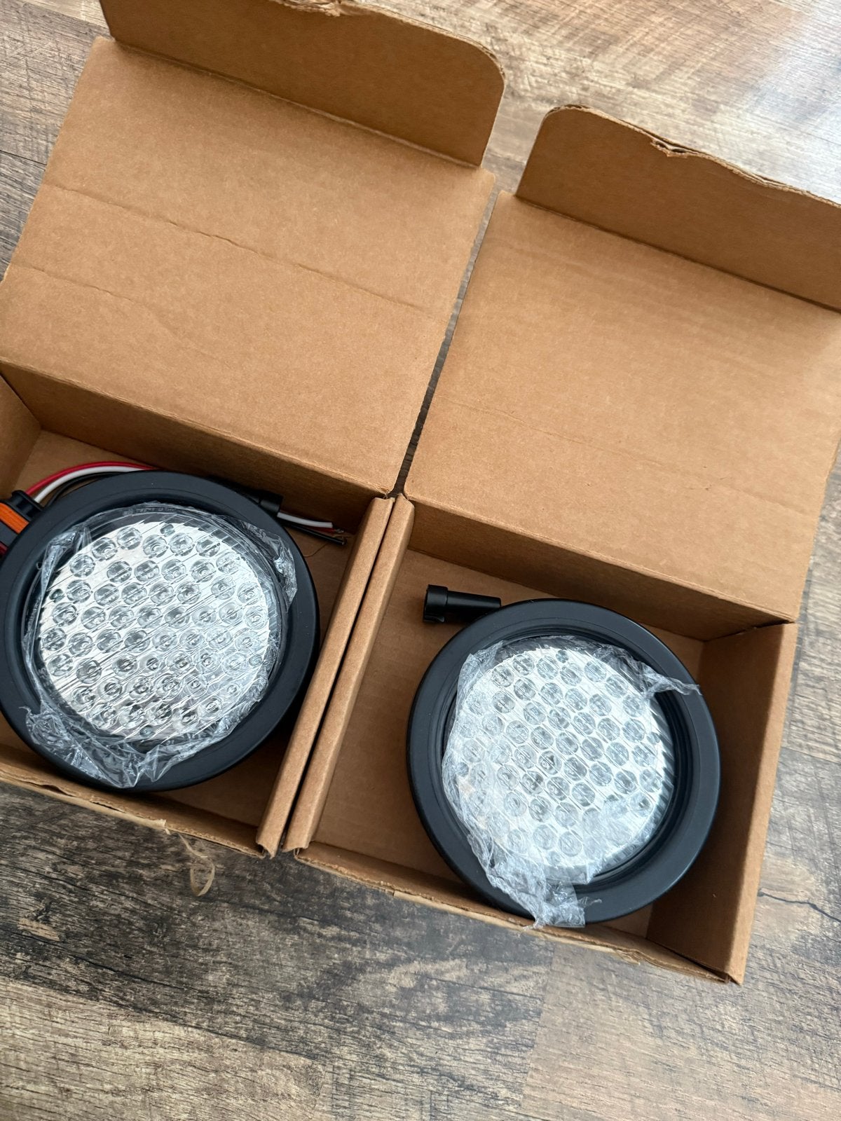Nieuwe LED Achterlichten voor Auto of Vrachtwagen (Set van 2, Ophalen of Verzenden, Nieuw, Universele onderdelen